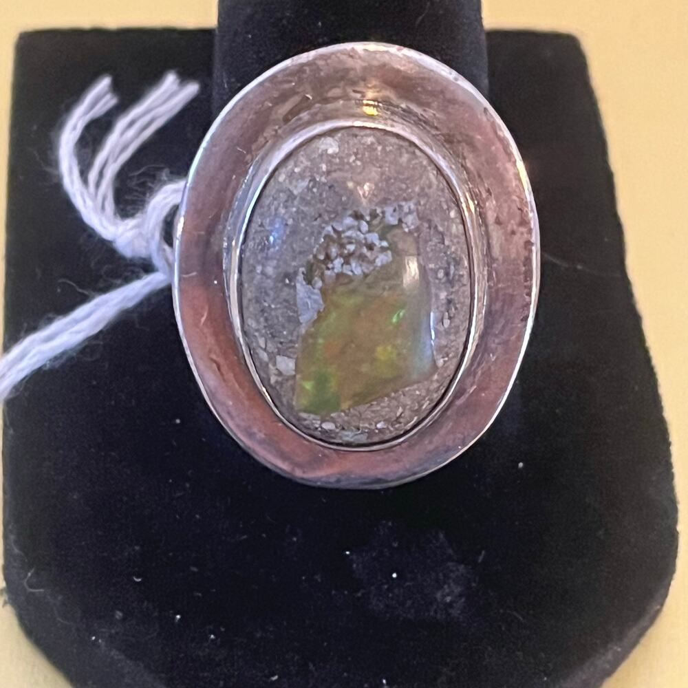 Ethiopian Opal in 925 women’s ring size 8.75